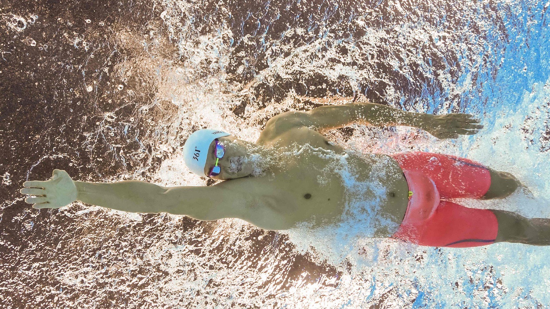 勇士外线手感冰冷,球队进攻陷入停滞,勇士floyd